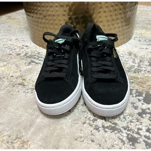 SZ 5.5 PUMA Suede Classic Black 2017 Lowtop Women’s Sneakers w/bling